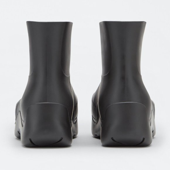 Bottega Veneta Mens Puddle Ankle Boot - Picture 2 of 4